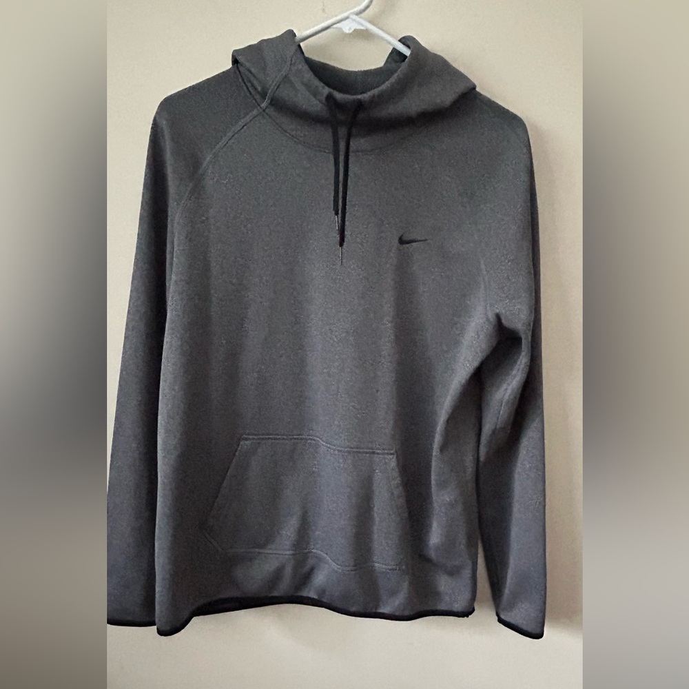 Nike Therma‎ Fit Training Hoodie Womens Large Long Sleeve Gray Pullover Comfort
